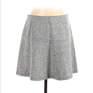 LOFT skirt NWT size Medium Petite, Gray & Black